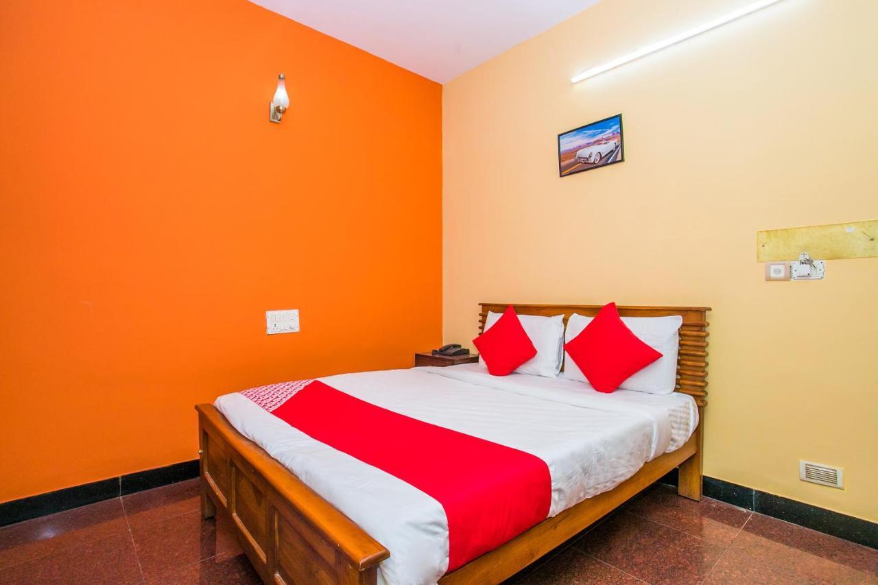 Hotel Priyanka Residency Bangalore Esterno foto