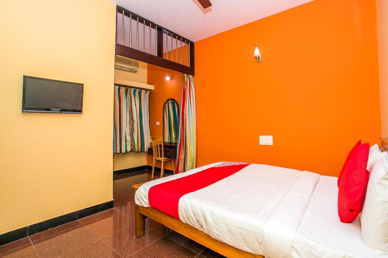 Hotel Priyanka Residency Bangalore Esterno foto