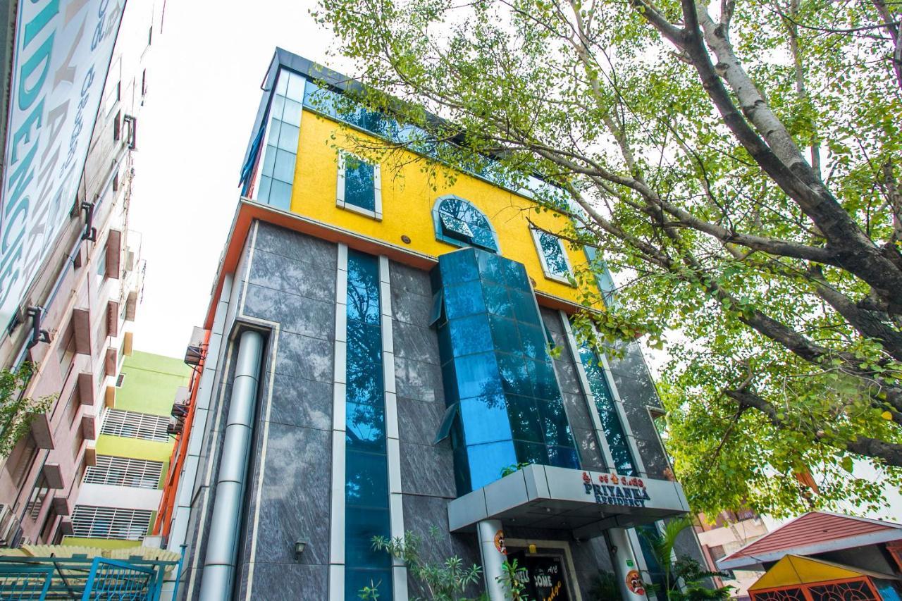 Hotel Priyanka Residency Bangalore Esterno foto