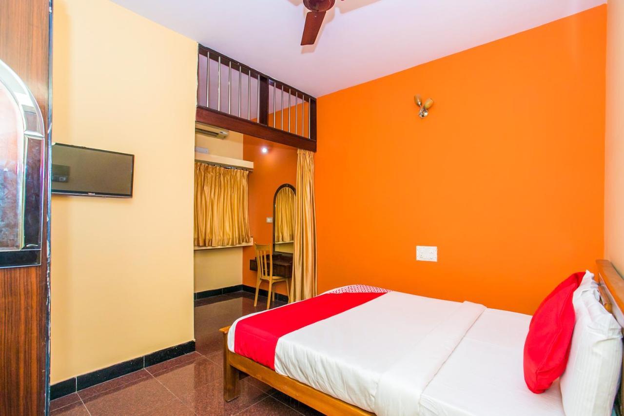 Hotel Priyanka Residency Bangalore Esterno foto