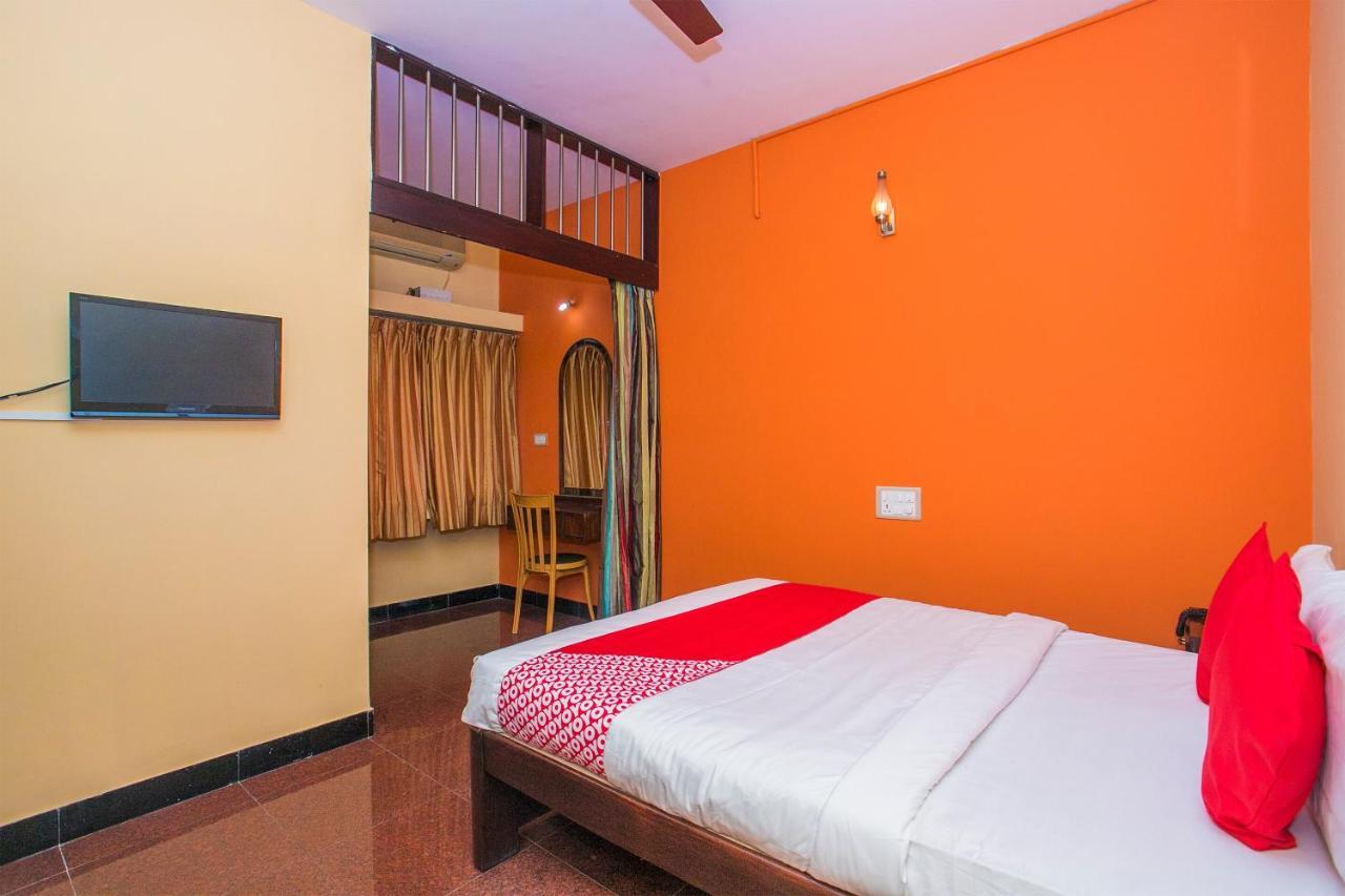 Hotel Priyanka Residency Bangalore Esterno foto